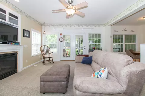 2517 Monica Ln, Bloomington, IL 61704 photo 4