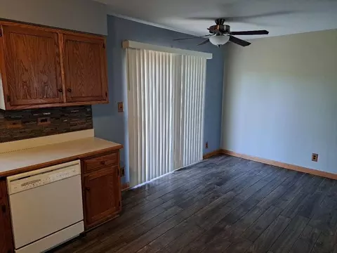 9155 Kings Rd, Morris, IL 60450 photo 9