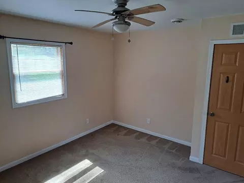 9155 Kings Rd, Morris, IL 60450 photo 12