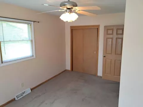 9155 Kings Rd, Morris, IL 60450 photo 10