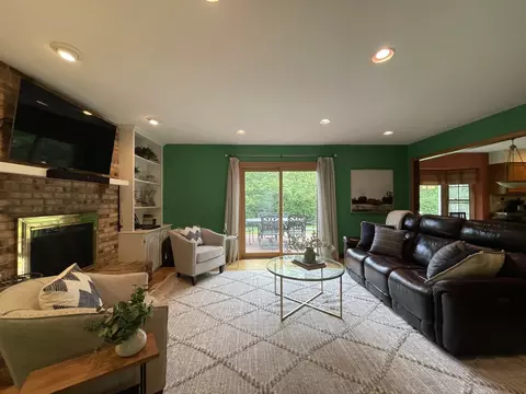 2006 Dorset Dr, Wheaton, IL 60189 photo 7