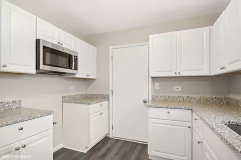 21255 Silktree Cir, Plainfield, IL 60544 photo 9