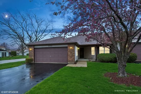 21255 Silktree Cir, Plainfield, IL 60544