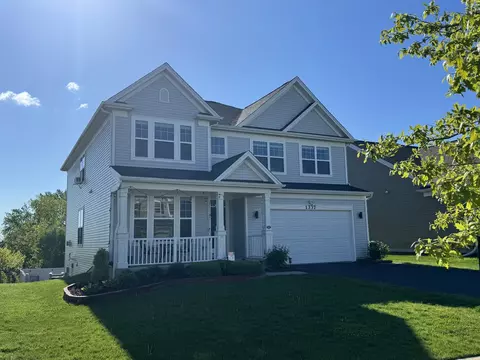 1337 W Courtland St, Mundelein, IL 60060