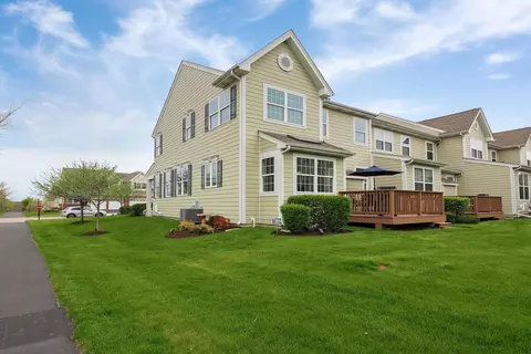 Other - 1266 Falcon Ridge Dr, Elgin, IL 60124 photo 7 of 9