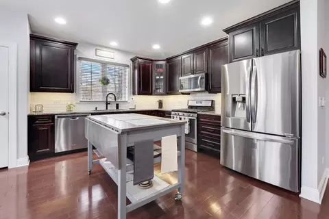 Kitchen - 1266 Falcon Ridge Dr, Elgin, IL 60124 photo 1 of 4