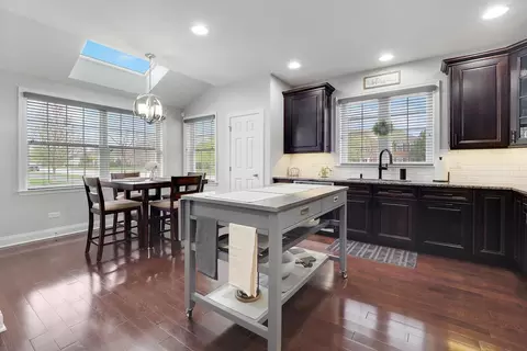 Kitchen - 1266 Falcon Ridge Dr, Elgin, IL 60124 photo 3 of 4