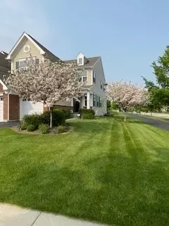 Exterior - 1266 Falcon Ridge Dr, Elgin, IL 60124 photo 3 of 4