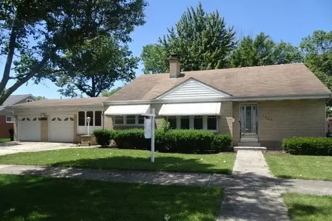 1000 Newcastle Ave, Westchester, IL 60154
