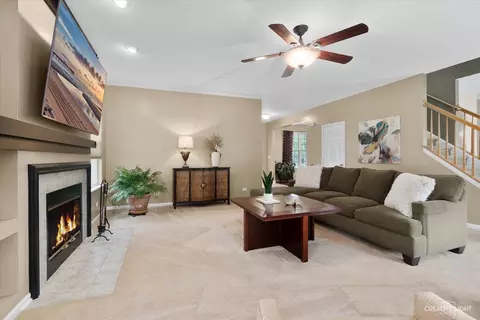 Living - 2564 Lambert Dr, Aurora, IL 60503 photo 3 of 5