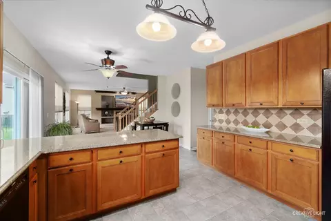 Kitchen - 2564 Lambert Dr, Aurora, IL 60503 photo 3 of 4