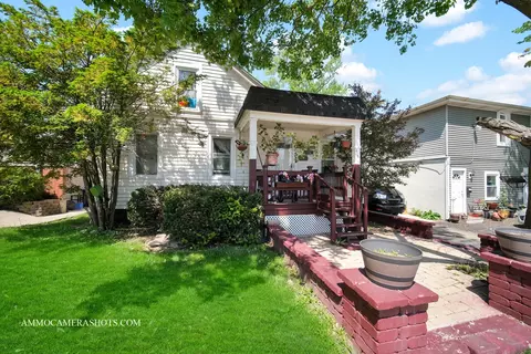 651 Spruce St, Aurora, IL 60506