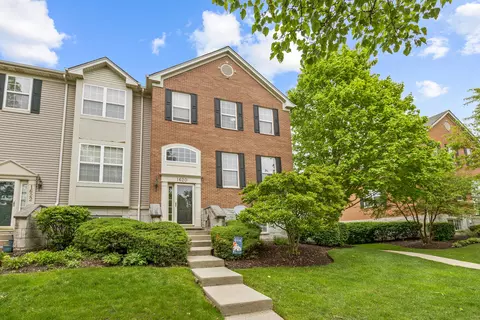 Exterior - 1620 Edinburgh Dr, Bartlett, IL 60103 photo 3 of 5