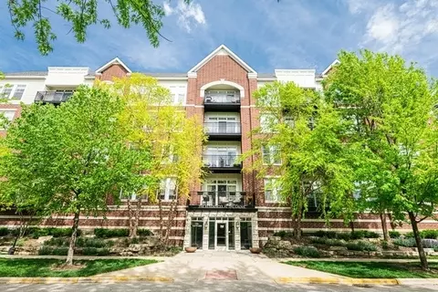 7753 Van Buren St #311, Forest Park, IL 60130