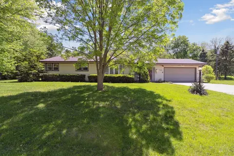 2425 Lund Ave, Rockford, IL 61109 photo 3