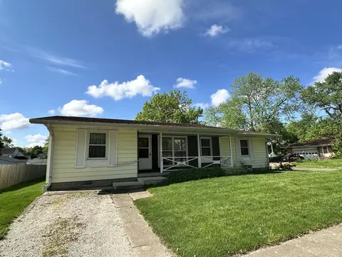 519 W Green St, Farmer City, IL 61842