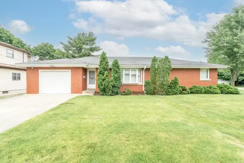 428 E 18th St, Lockport, IL 60441