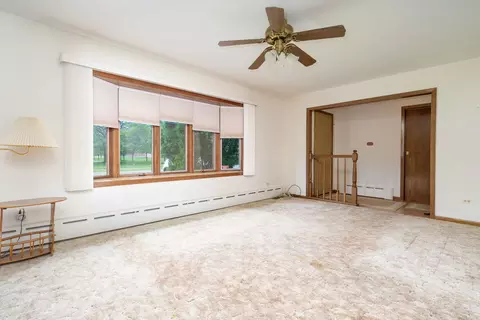 Living - 428 E 18th St, Lockport, IL 60441 photo 3 of 5