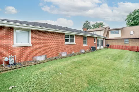 Exterior - 428 E 18th St, Lockport, IL 60441 photo 11 of 11