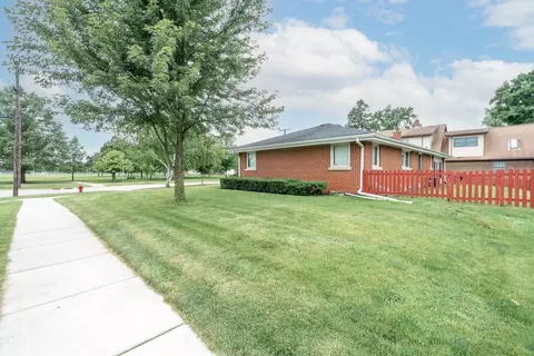 Exterior - 428 E 18th St, Lockport, IL 60441 photo 9 of 11