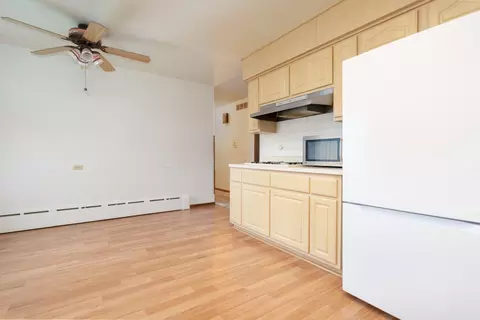 Kitchen - 428 E 18th St, Lockport, IL 60441 photo 3 of 3