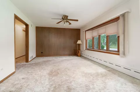 Living - 428 E 18th St, Lockport, IL 60441 photo 4 of 5