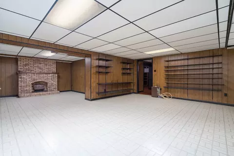 Living - 428 E 18th St, Lockport, IL 60441 photo 5 of 5