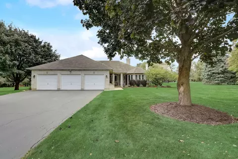 10 N638 Prairie Xing, Elgin, IL 60124