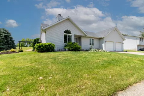 Exterior - 113 Cedar Dr, Clinton, IL 61727 photo 9 of 9