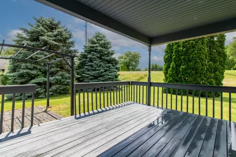 Exterior - 113 Cedar Dr, Clinton, IL 61727 photo 5 of 9