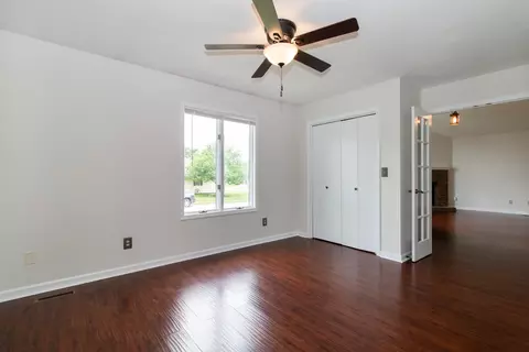 Living - 113 Cedar Dr, Clinton, IL 61727 photo 8 of 8
