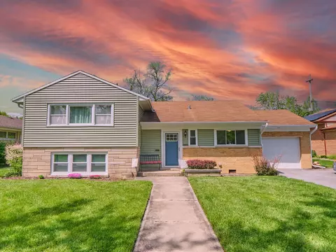 2823 Sunset Ave, Flossmoor, IL 60422