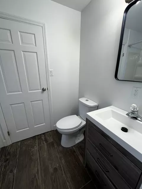 Bath - 20 Yardley Dr, Spring Valley, IL 61362 photo 2 of 3