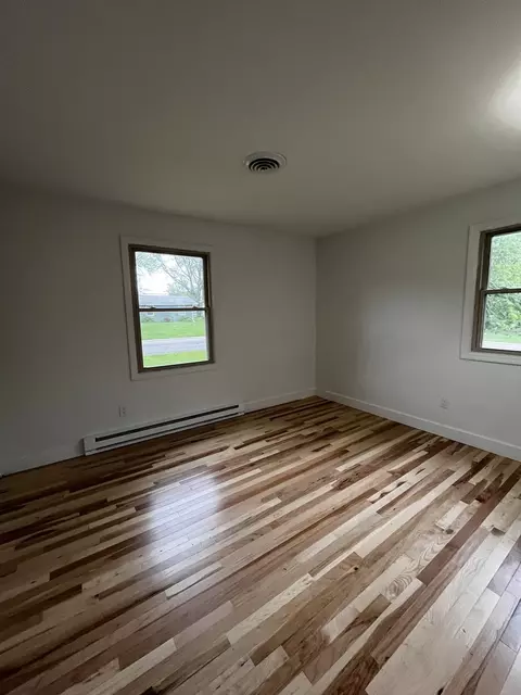 Bedroom - 20 Yardley Dr, Spring Valley, IL 61362 photo 3 of 5