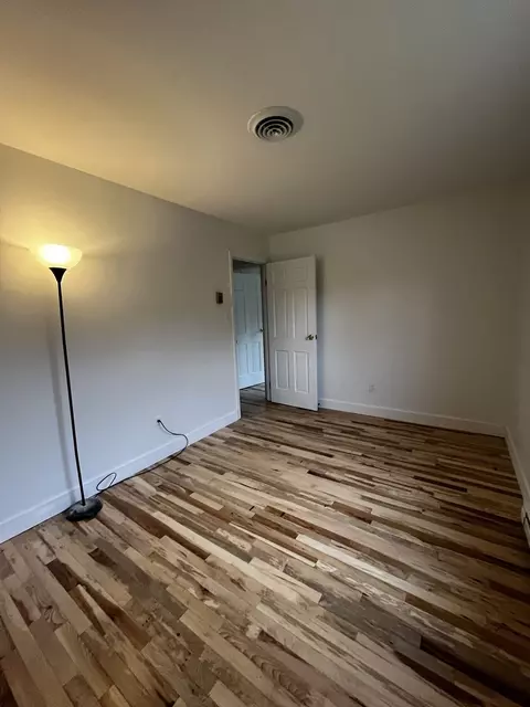 Bedroom - 20 Yardley Dr, Spring Valley, IL 61362 photo 4 of 5