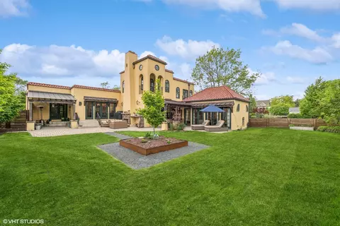 Exterior - 409 S Mitchell Ave, Elmhurst, IL 60126 photo 8 of 10