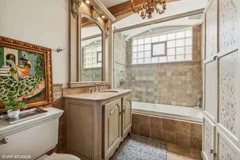 Bath - 409 S Mitchell Ave, Elmhurst, IL 60126 photo 1 of 5