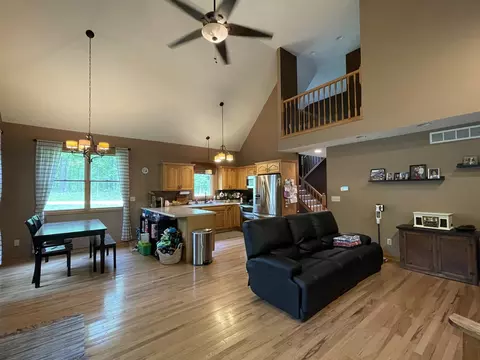 2 Commanche Ct, Putnam, IL 61560 photo 4