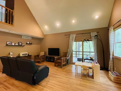 2 Commanche Ct, Putnam, IL 61560 photo 3
