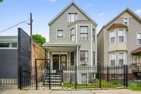 2832 N Woodard St, Chicago, IL 60618