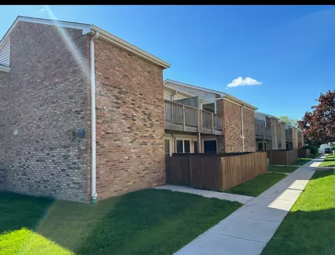 1950 Kenilworth Cir #A, Hoffman Estates, IL 60169