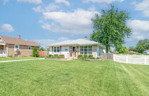 1706 Highland Ave, Crest Hill, IL 60403