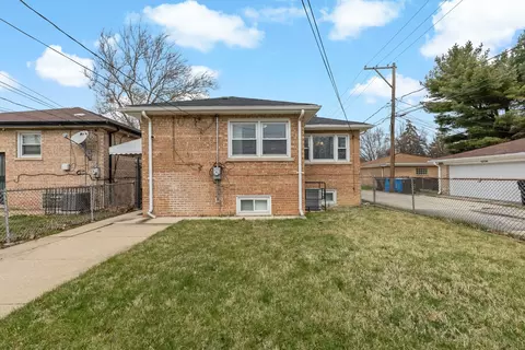 Exterior - 35 E 121st Pl, Chicago, IL 60628 photo 2 of 2
