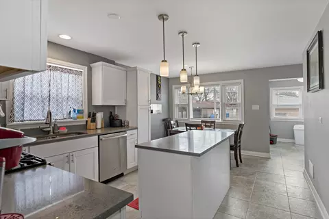 Kitchen - 35 E 121st Pl, Chicago, IL 60628 photo 4 of 4