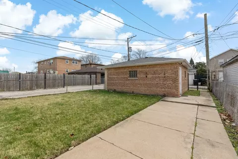 Exterior - 35 E 121st Pl, Chicago, IL 60628 photo 1 of 2