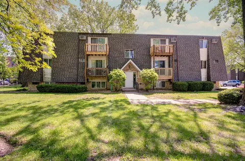 212 Madison St #1D, Joliet, IL 60435