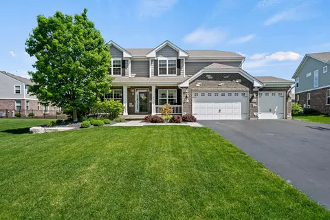 2016 Brandon Hill Rd, New Lenox, IL 60451