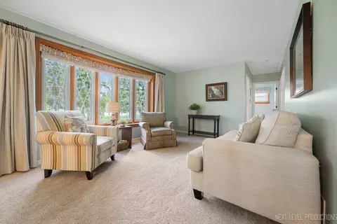 1811 Euclid Ave, Mount Prospect, IL 60056 photo 10