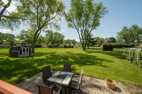 1811 Euclid Ave, Mount Prospect, IL 60056 photo 4