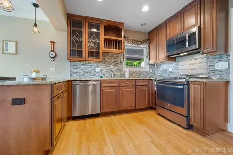 1811 Euclid Ave, Mount Prospect, IL 60056 photo 15
